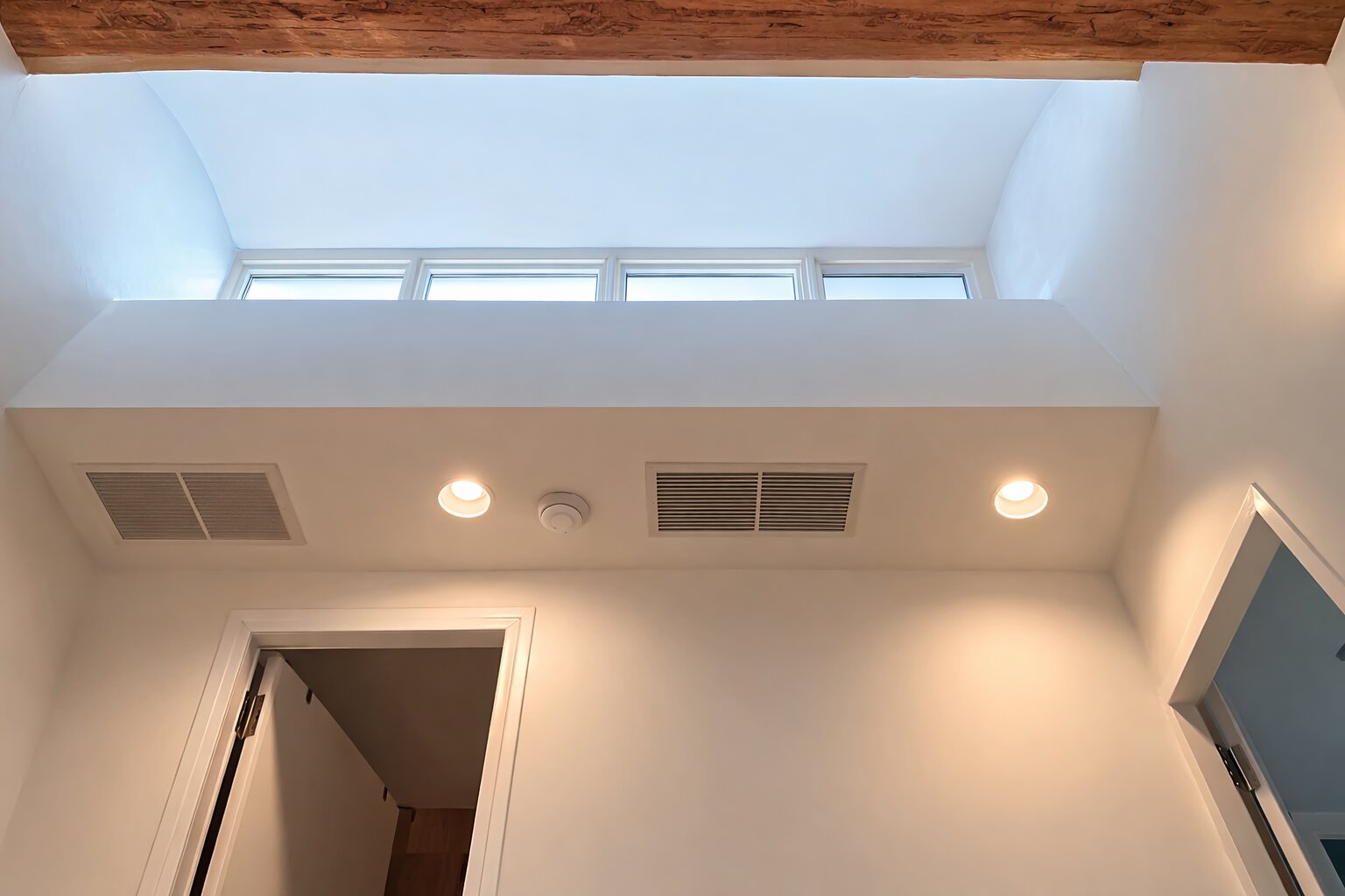 Clerestory window 449